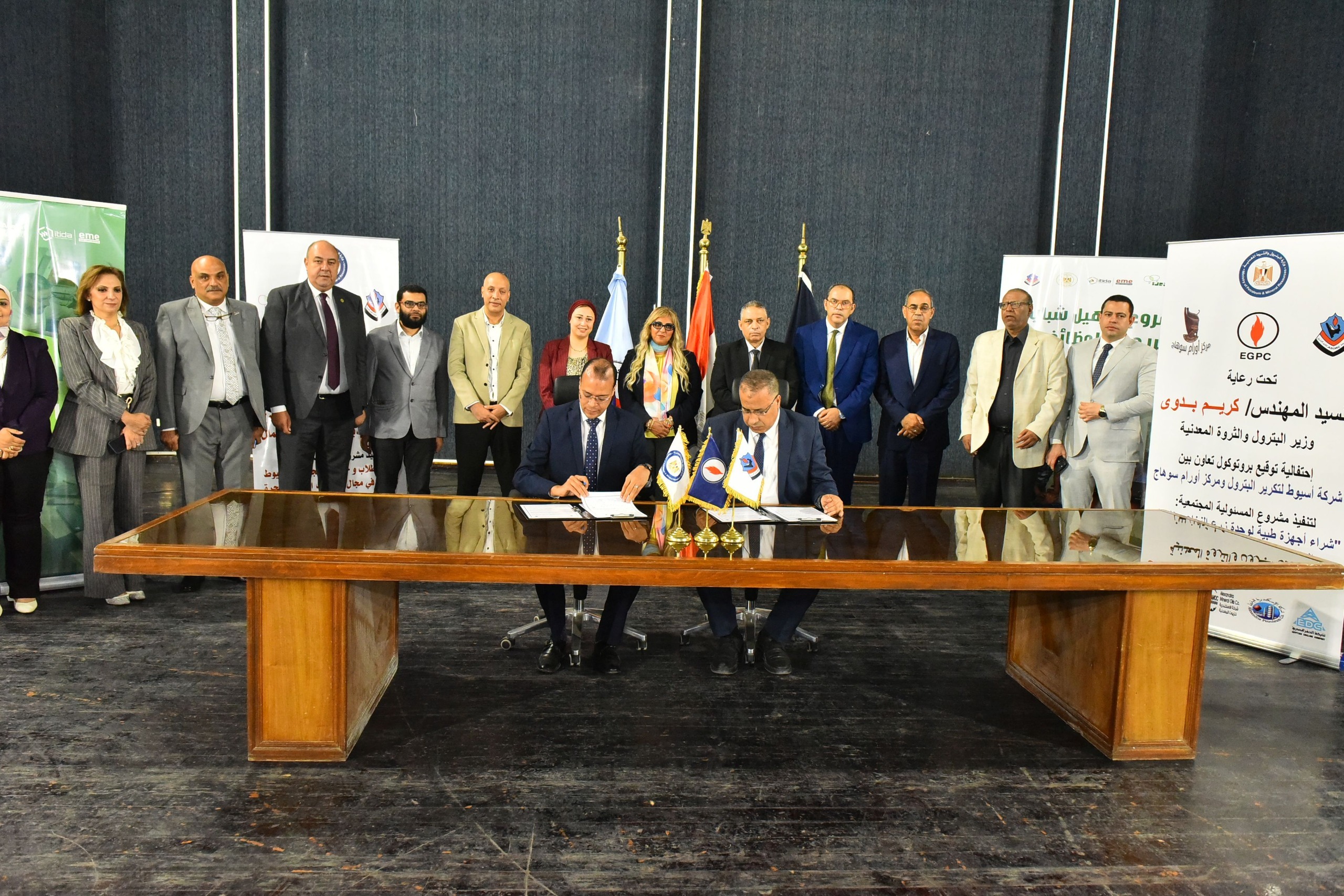 ست شركات بترول تدعم مرضى الأورام بالصعيد بأجهزة طبية 